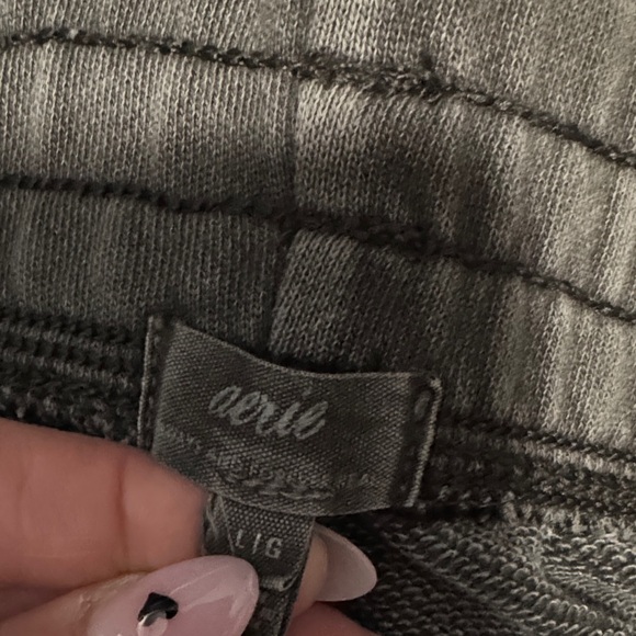 Aerie High Waist Charcoal Shorts Distressed Broken in Women’s Large AE - Picture 5 of 5